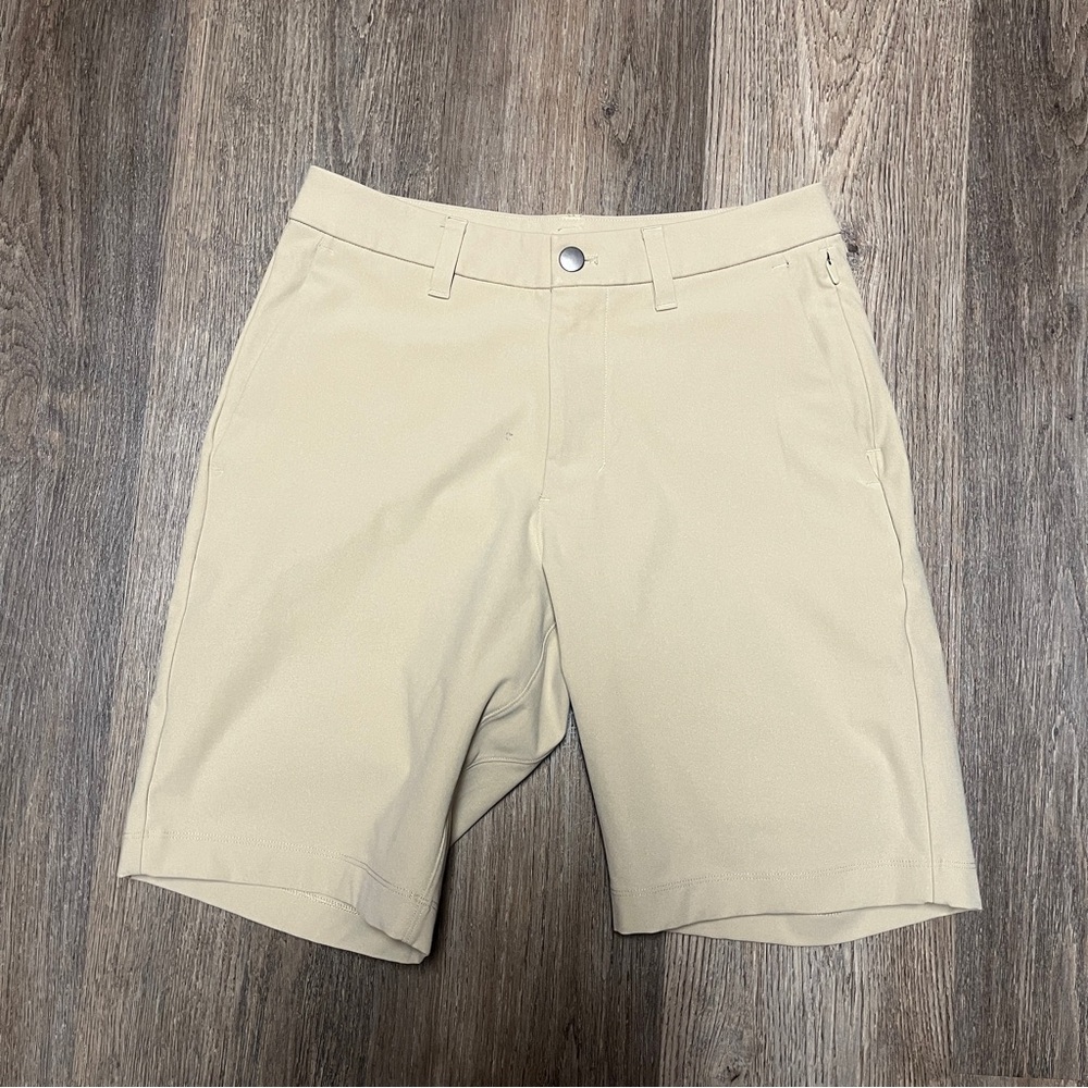 Lululemon Men's Commission Sze 28 Shorts Classic 9" Beige Khaki, Casual, LM7B96S